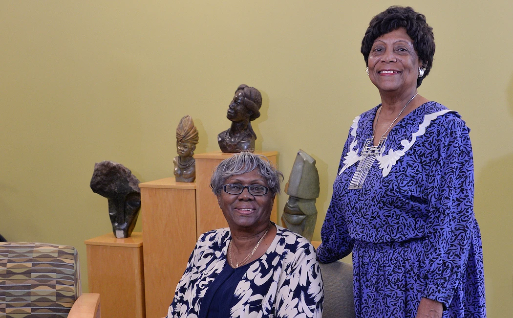 Marvis Barnes ’59 (seated) and Myra Harris ’59.